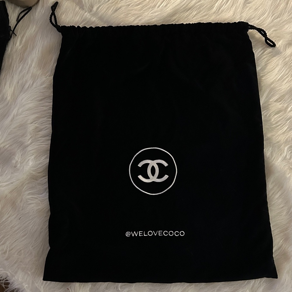 Chanel Velvet Oversized Drawstring Bag/ Pouch 💞 Zoe Made in Italy, authentic.